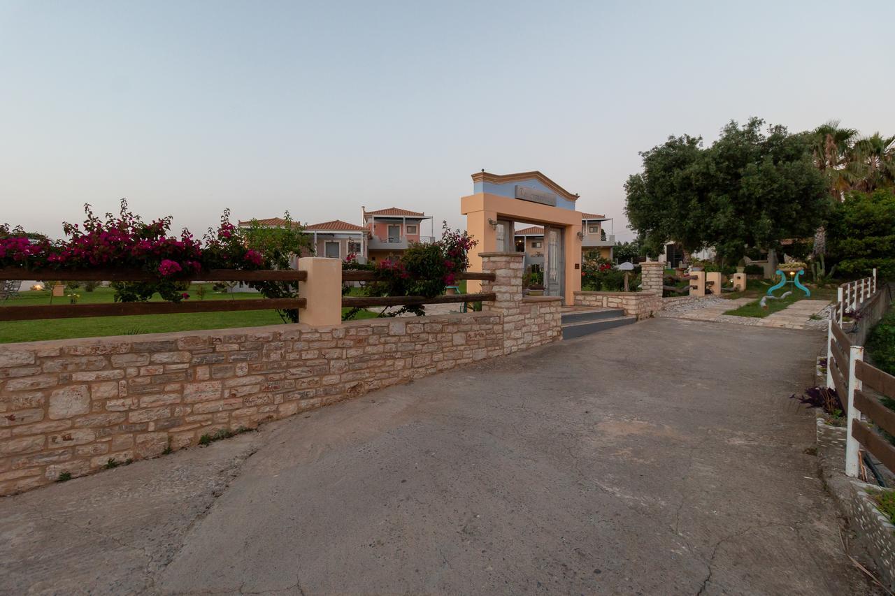 Ta Spitakia Tsarbopoulos Kyparissia Exterior photo