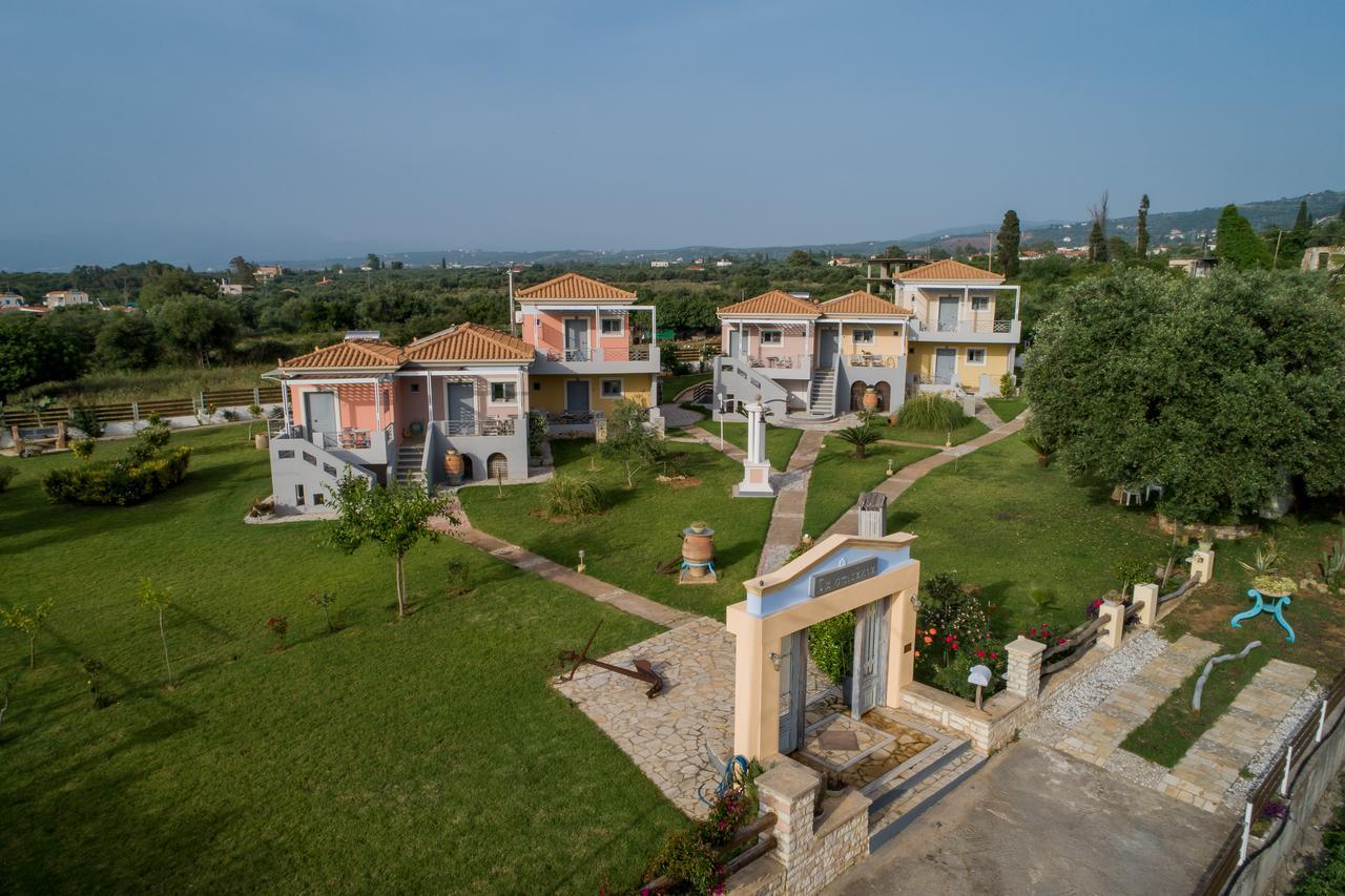 Ta Spitakia Tsarbopoulos Kyparissia Exterior photo