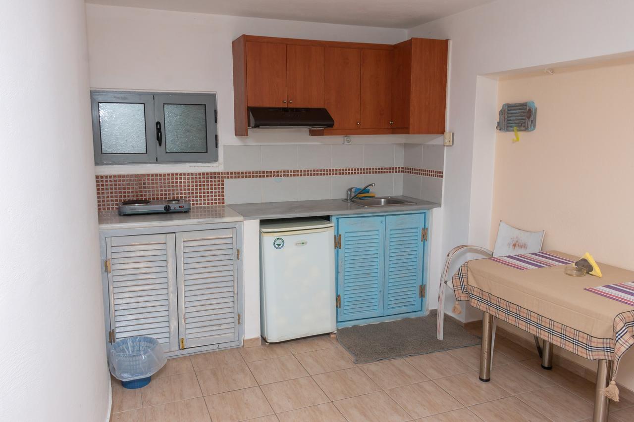 Ta Spitakia Tsarbopoulos Kyparissia Exterior photo